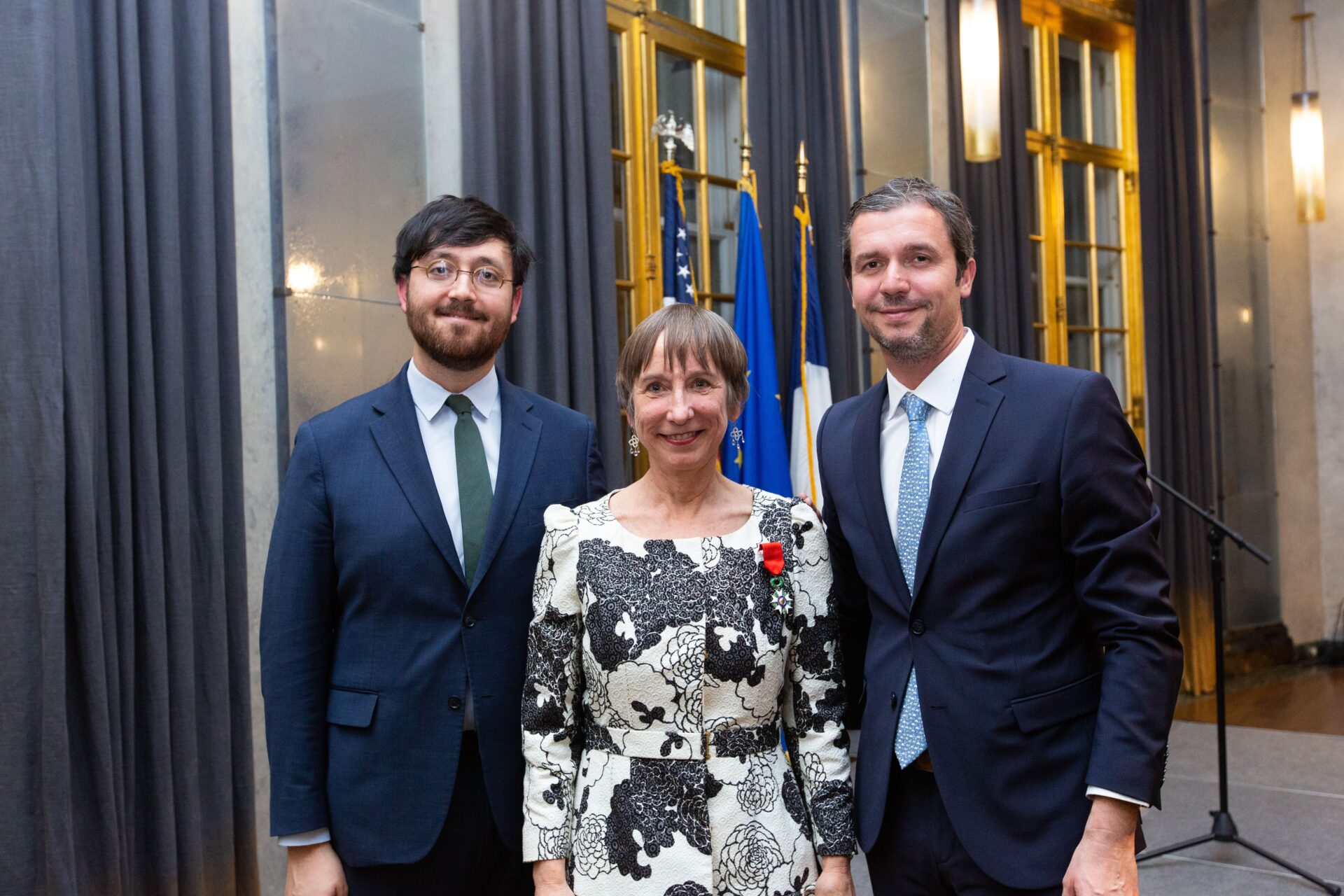 France Honors  Shanny Peer