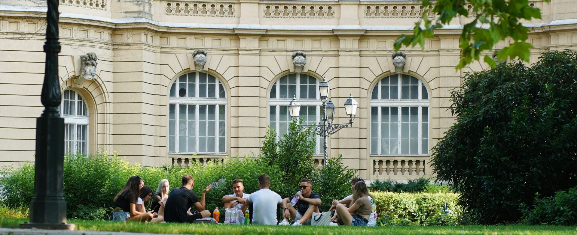 Call for Applications: The 2025 Gilman International Scholarship in France